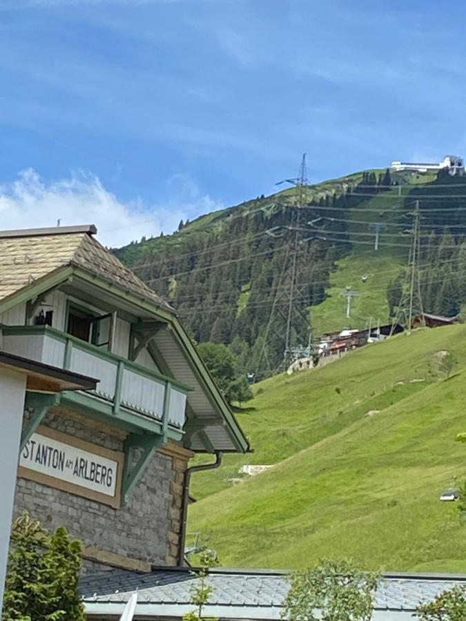 Cafe Schneider Appartments Sankt Anton am Arlberg Exterior foto